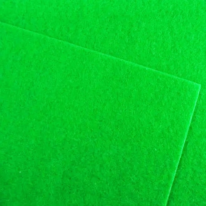 Фетр ярко-зеленый 1,5 мм. 40х40см.