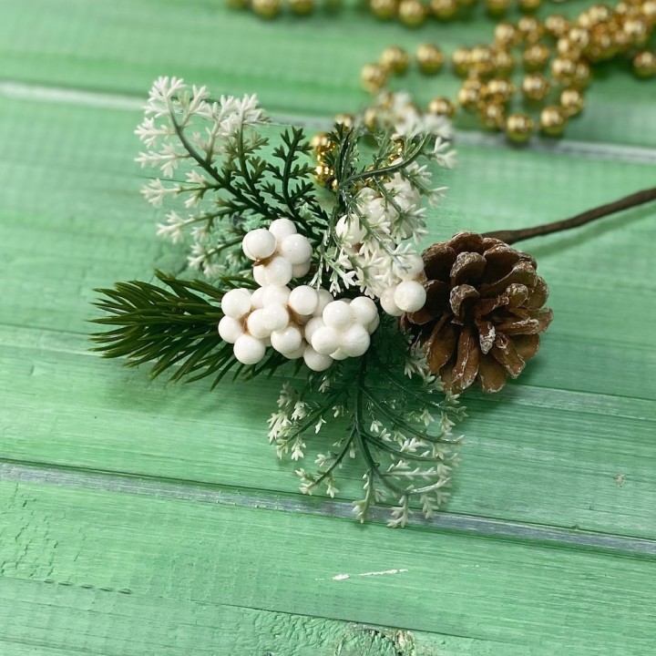 Декоративная ветка Шишки и ягоды, белая 18 см.