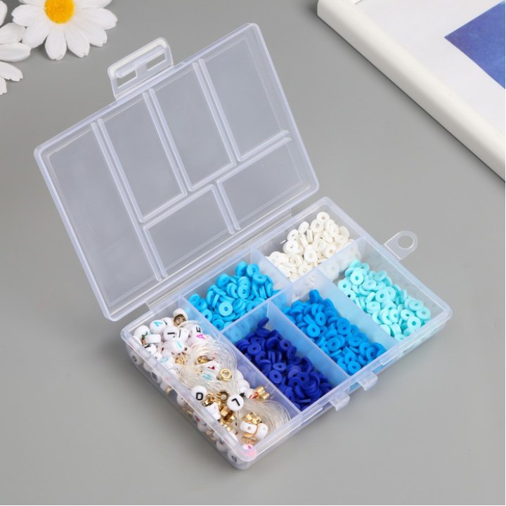 Набор бусин в шкатулке синие 12х8х2см.