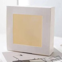 Подарочная коробка белая с окном, 20х20х5 см. 10ШТУК