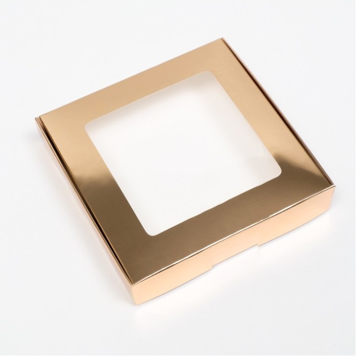 Подарочная коробка с окном Золото, 16х16х3 см.