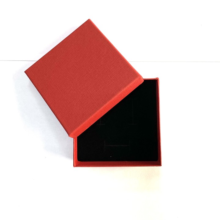 Ювелирная коробочка красная, 9х9х3см.